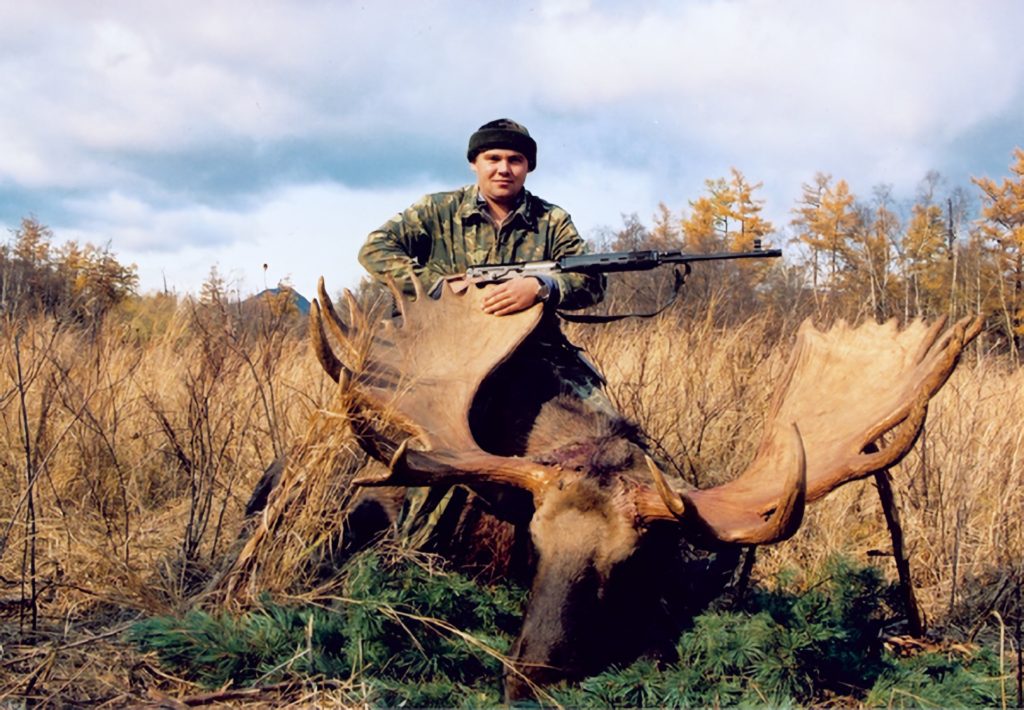 kamchatka trophy hunts fall moose hunts